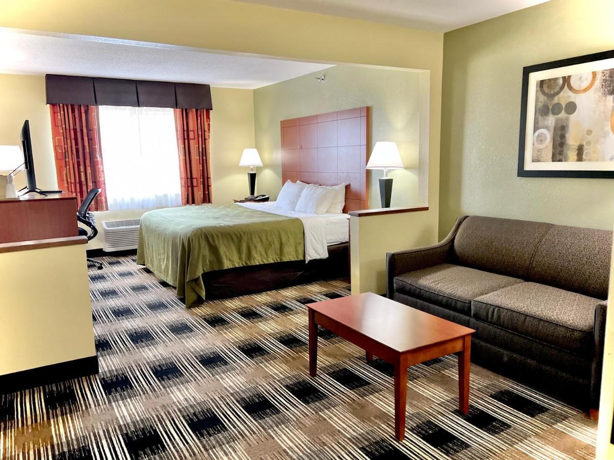 Quality Inn & Suites Wisconsin Dells Downtown - Waterparks Area Exterior photo