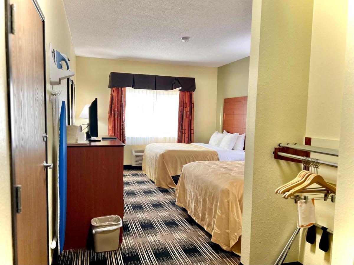 Quality Inn & Suites Wisconsin Dells Downtown - Waterparks Area Exterior photo