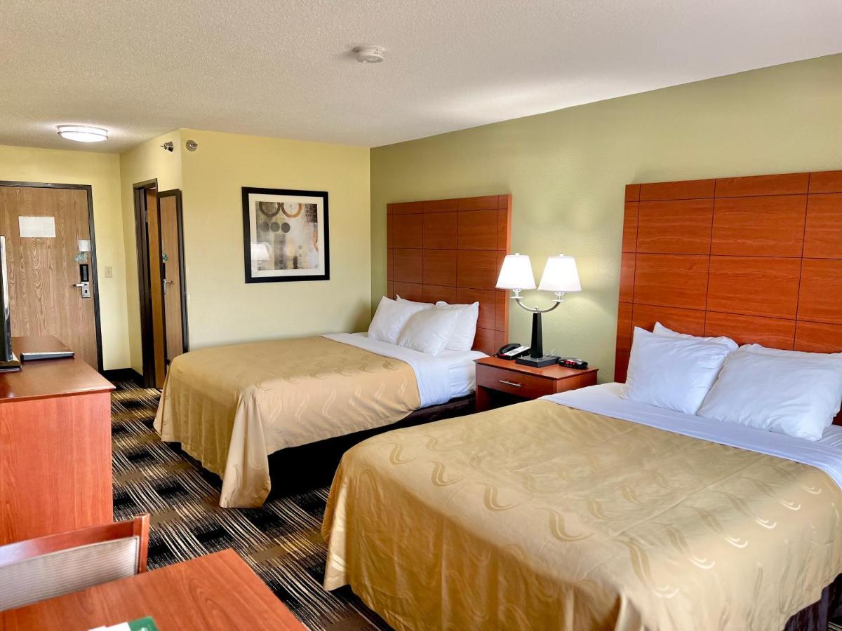 Quality Inn & Suites Wisconsin Dells Downtown - Waterparks Area Exterior photo
